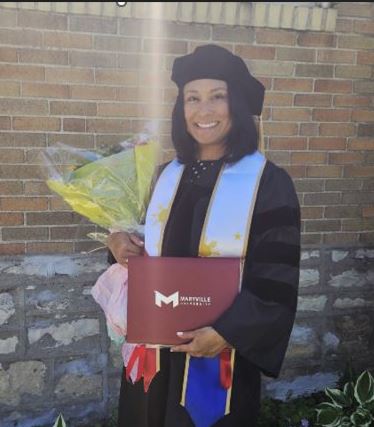 Dr. Mia Adams
